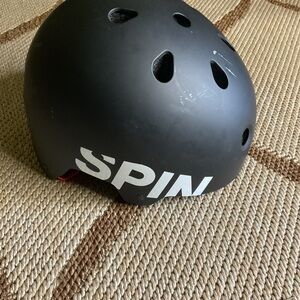 SPIN skateboarding Black Helmet